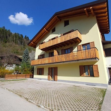 Fiore Pieve Di Ledro Buitenkant foto